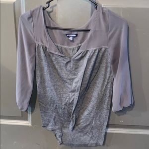 Grey quarter sleeve shirt